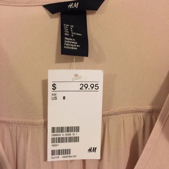 Soft & flirty ruffled romantic blouse Nude blush - Picture 2 of 3